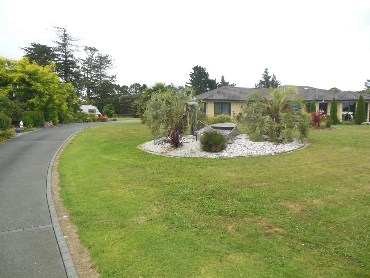 Silverdale Retreat Bed & Breakfast Orewa Bagian luar foto