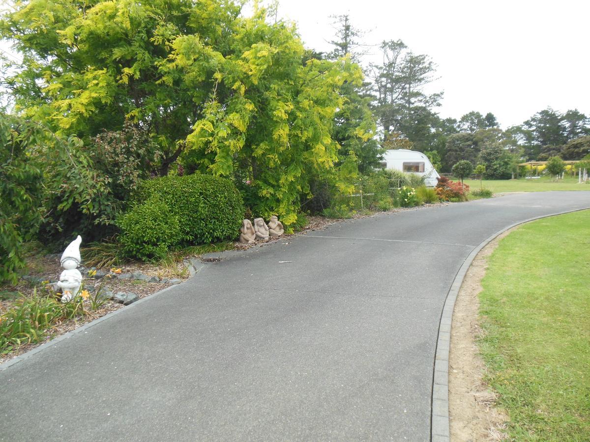 Silverdale Retreat Bed & Breakfast Orewa Bagian luar foto