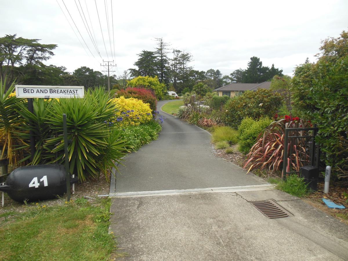 Silverdale Retreat Bed & Breakfast Orewa Bagian luar foto